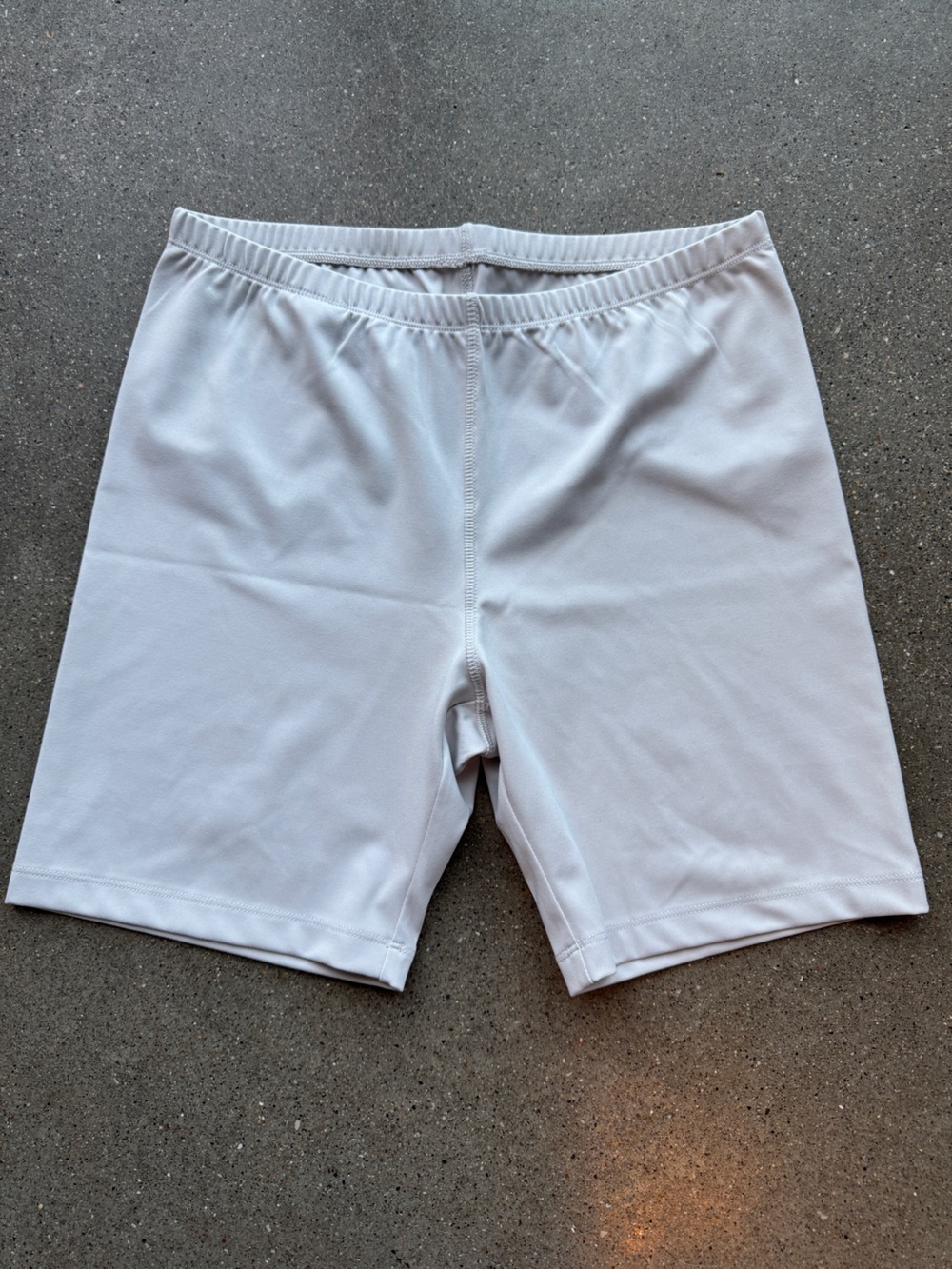 BOGNER Light Grey Biker ShortsActivewear Yoga Athletic Base Layer Size 8 M